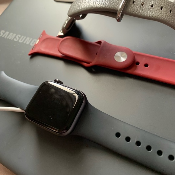 Apple Watch space grey 40 mm gps - Picture 3 of 3